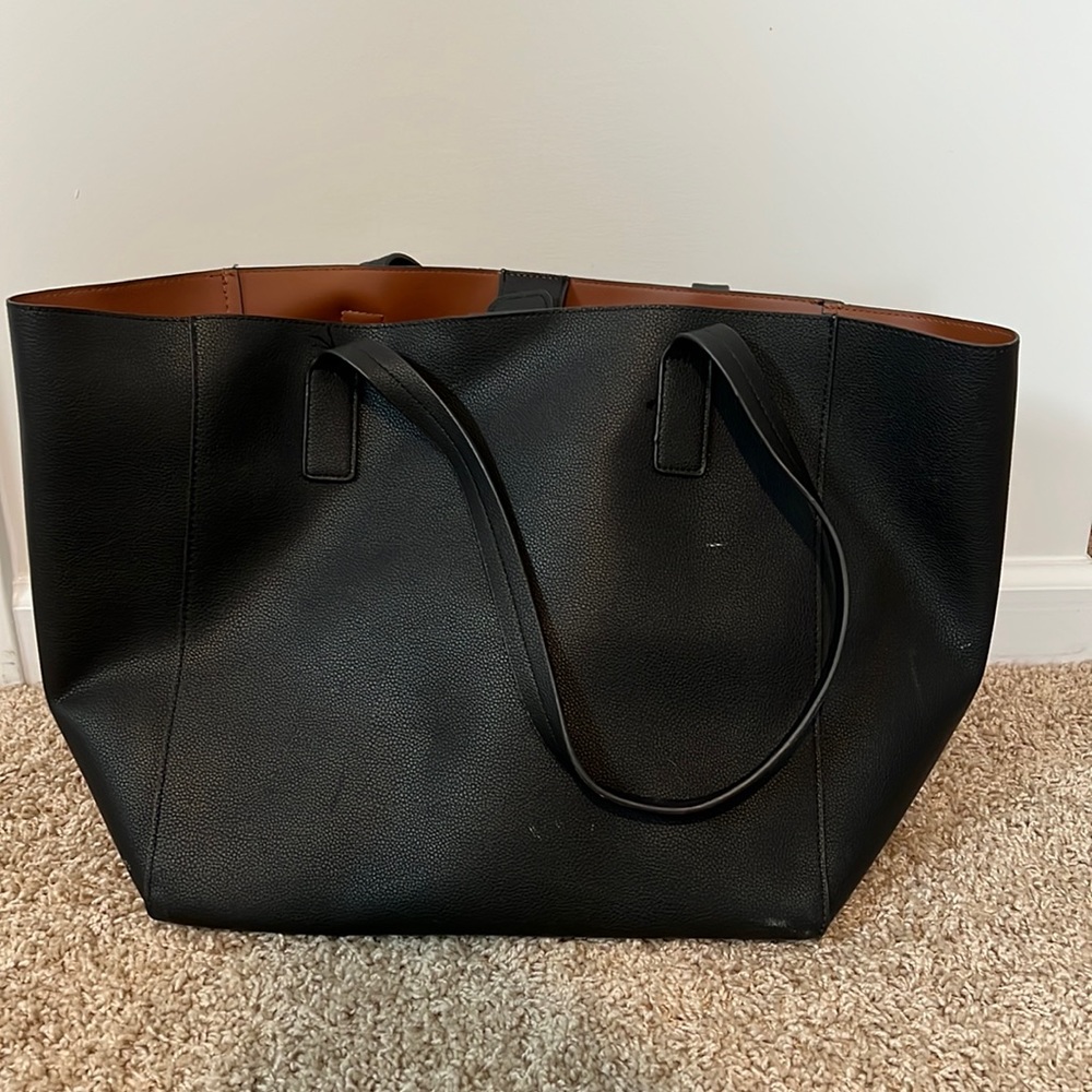 Tommy Bahama Tote